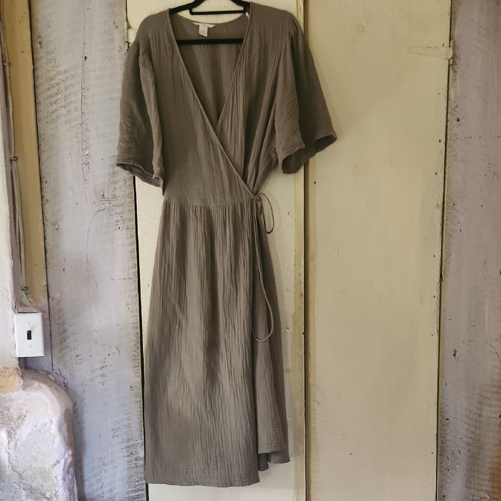 H&M Green Midi Wrap Dress